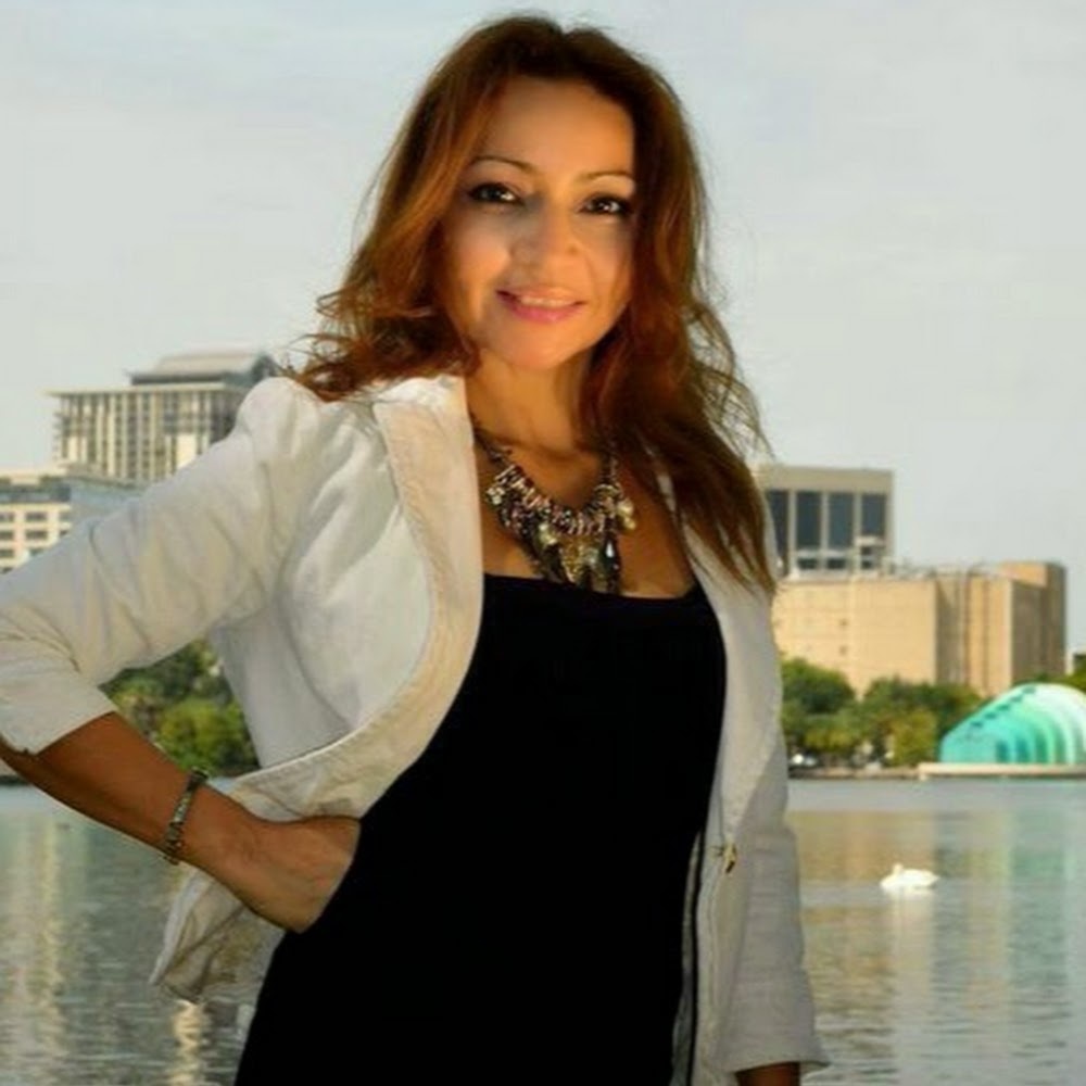 Meet your Posher, Alma